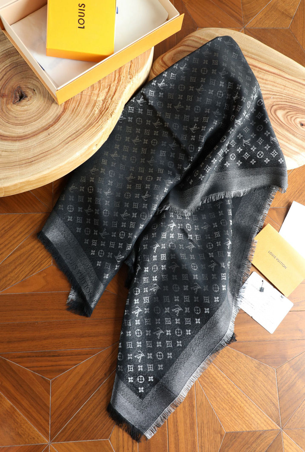 Unisex scarf