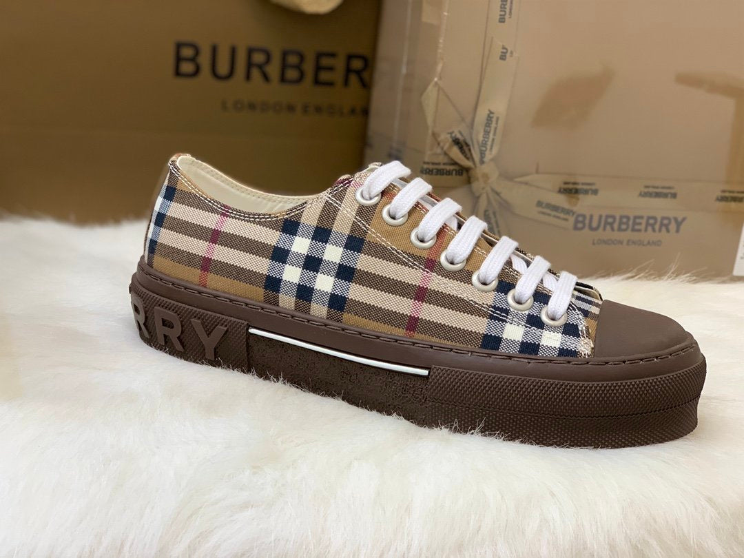 Unisex sneakers