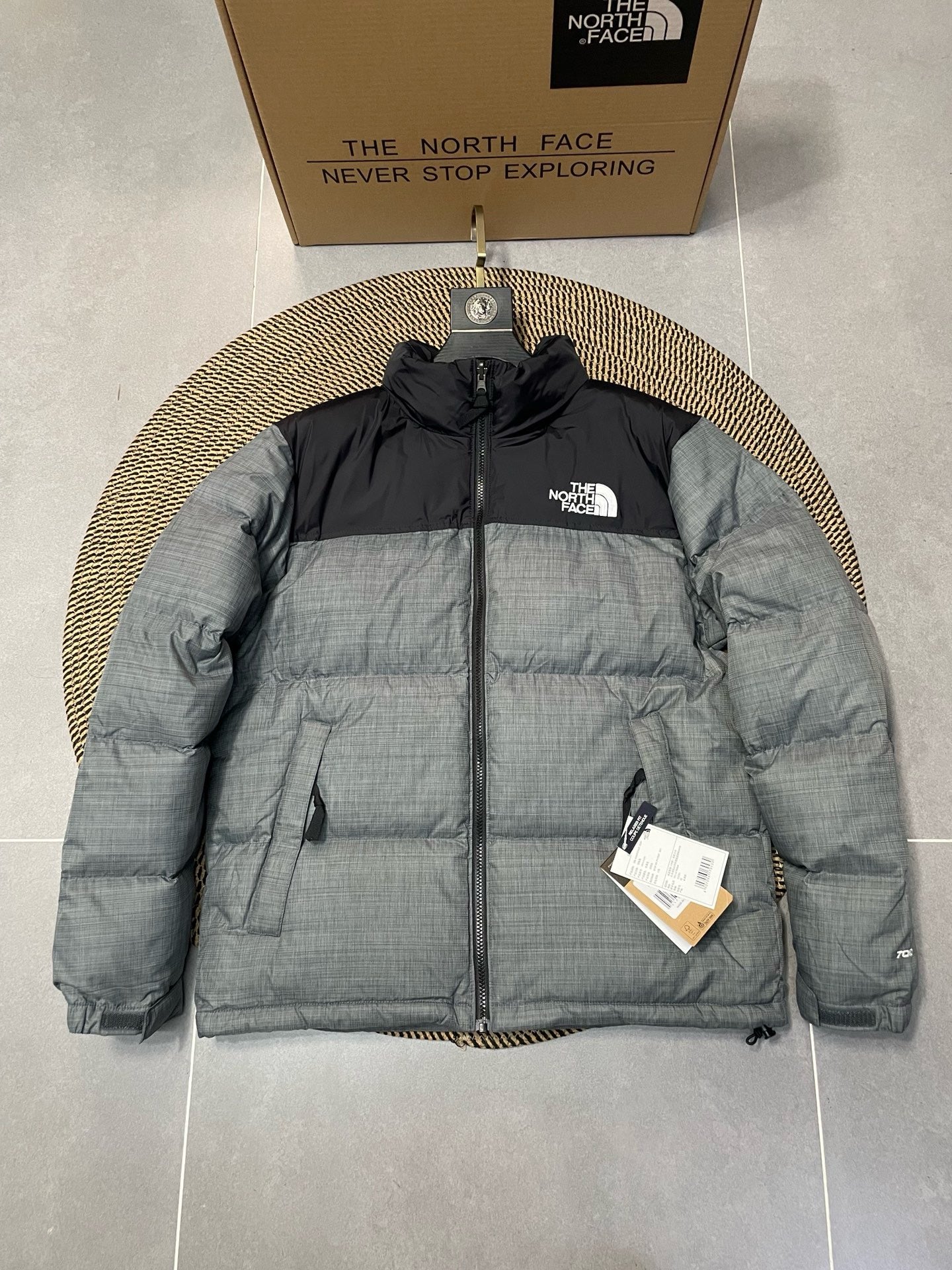 PUFFER JACKET
