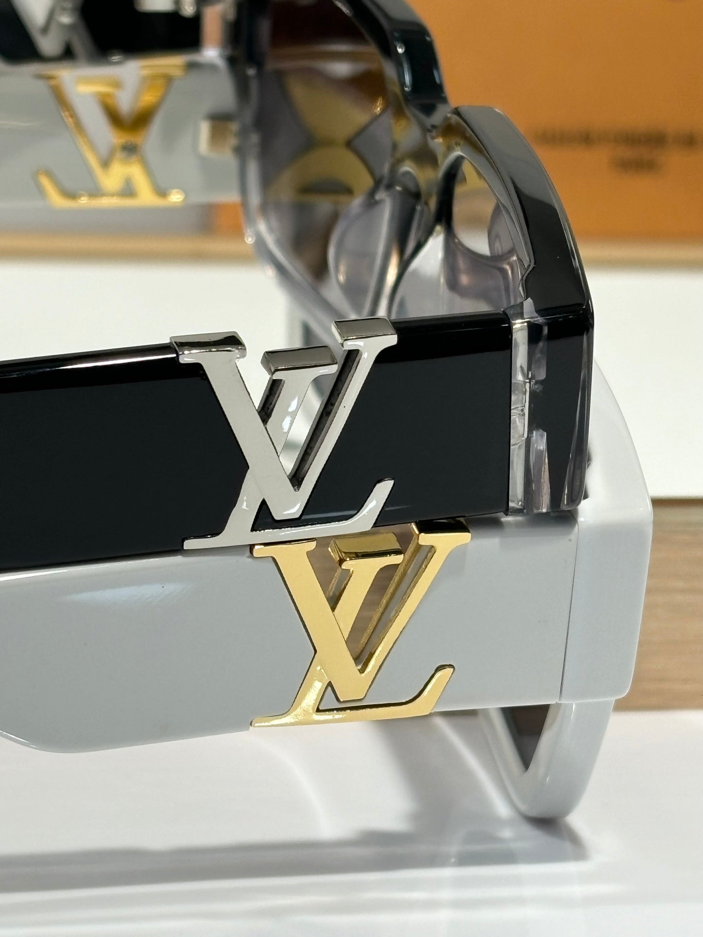 Sunglasses (6 Colors)