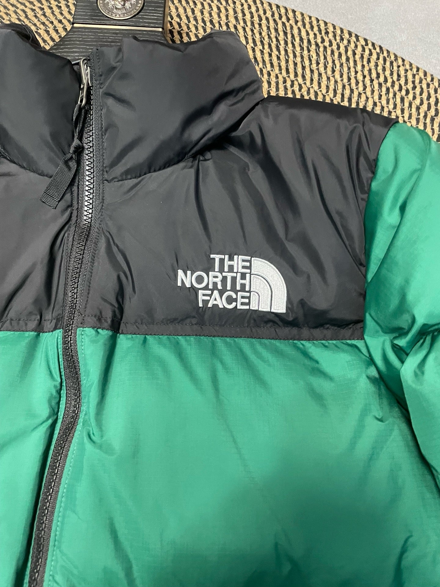 PUFFER JACKET