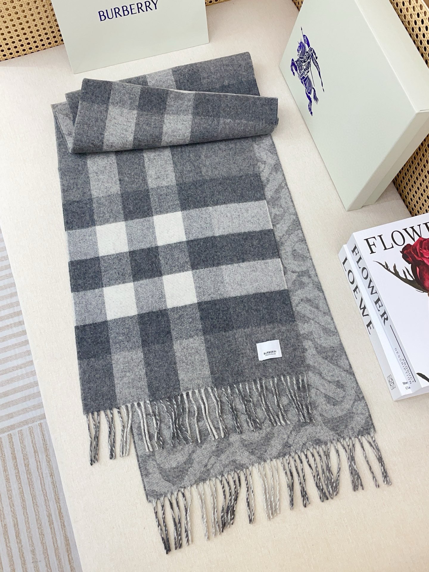 Unisex scarf
