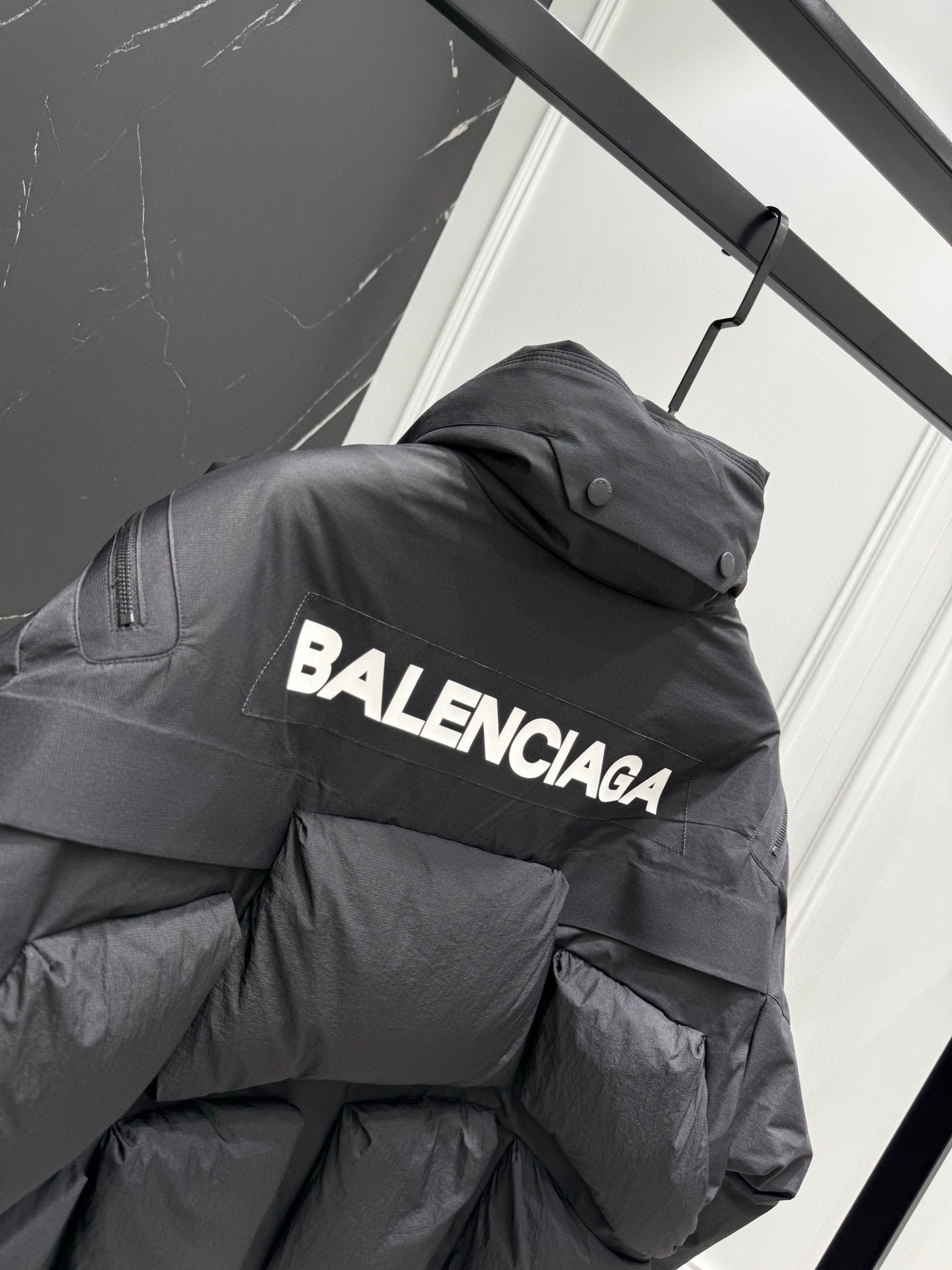PUFFER JACKET