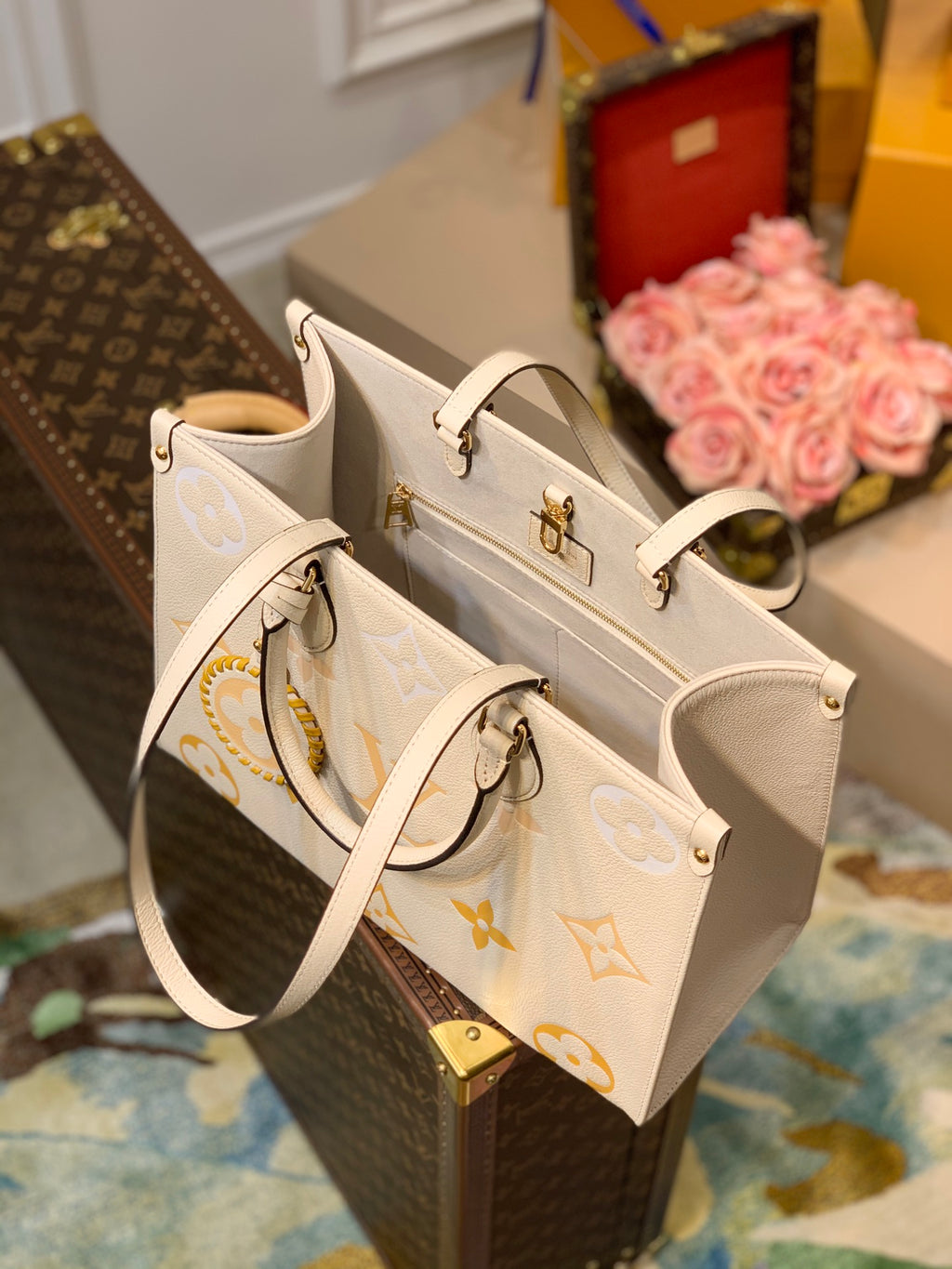 Women bag tote