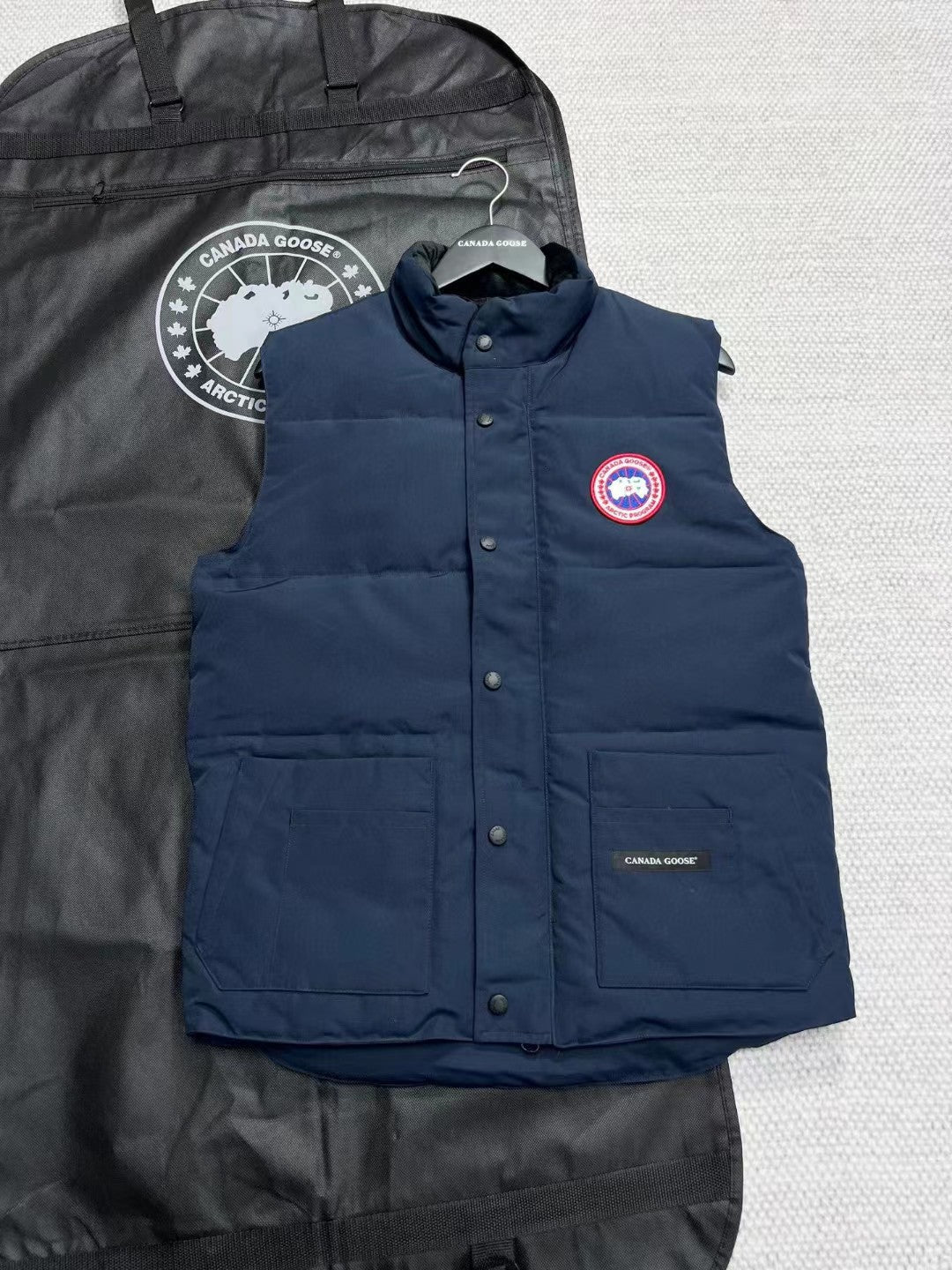 GOOSE VEST