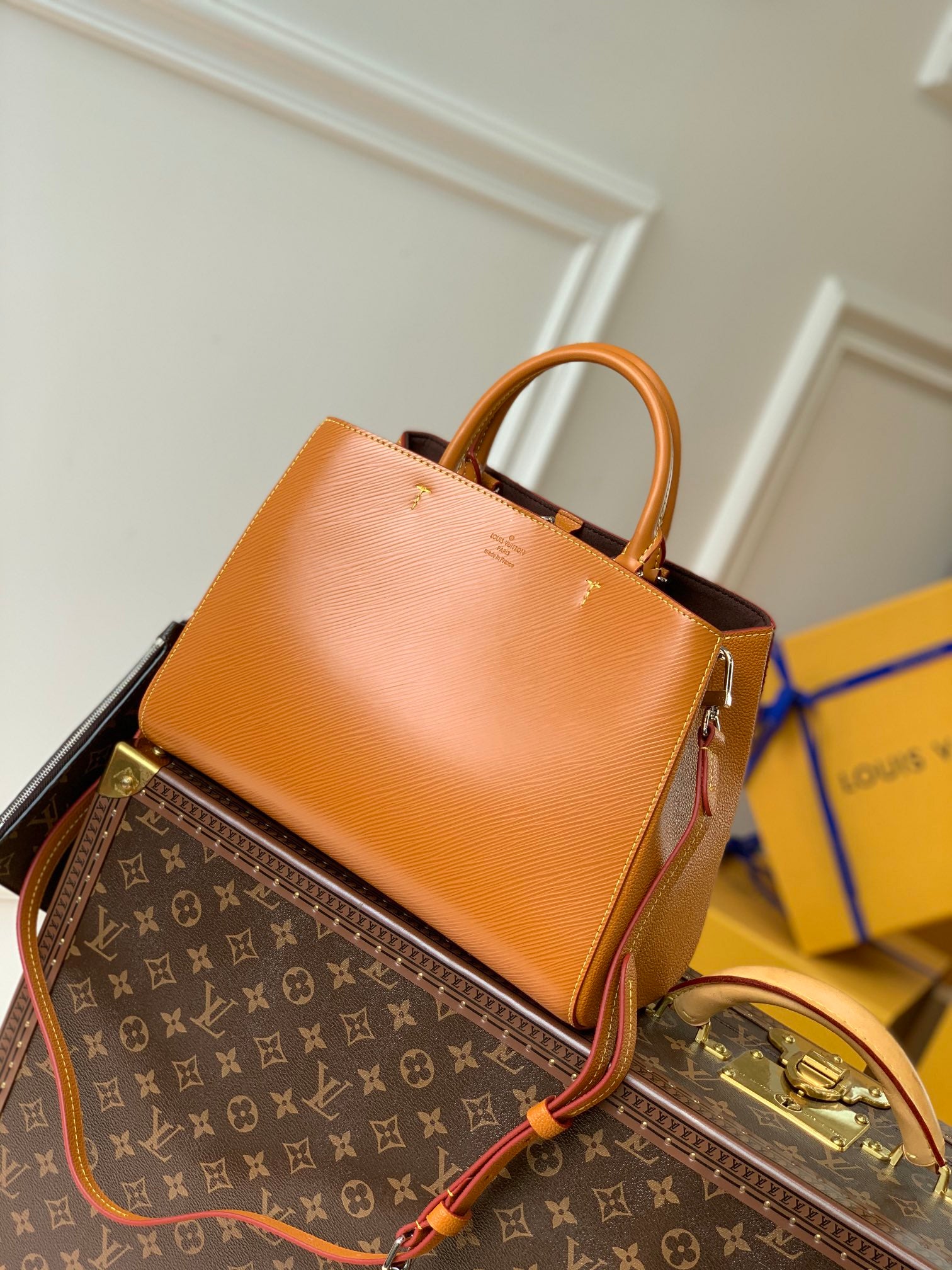 Women bag