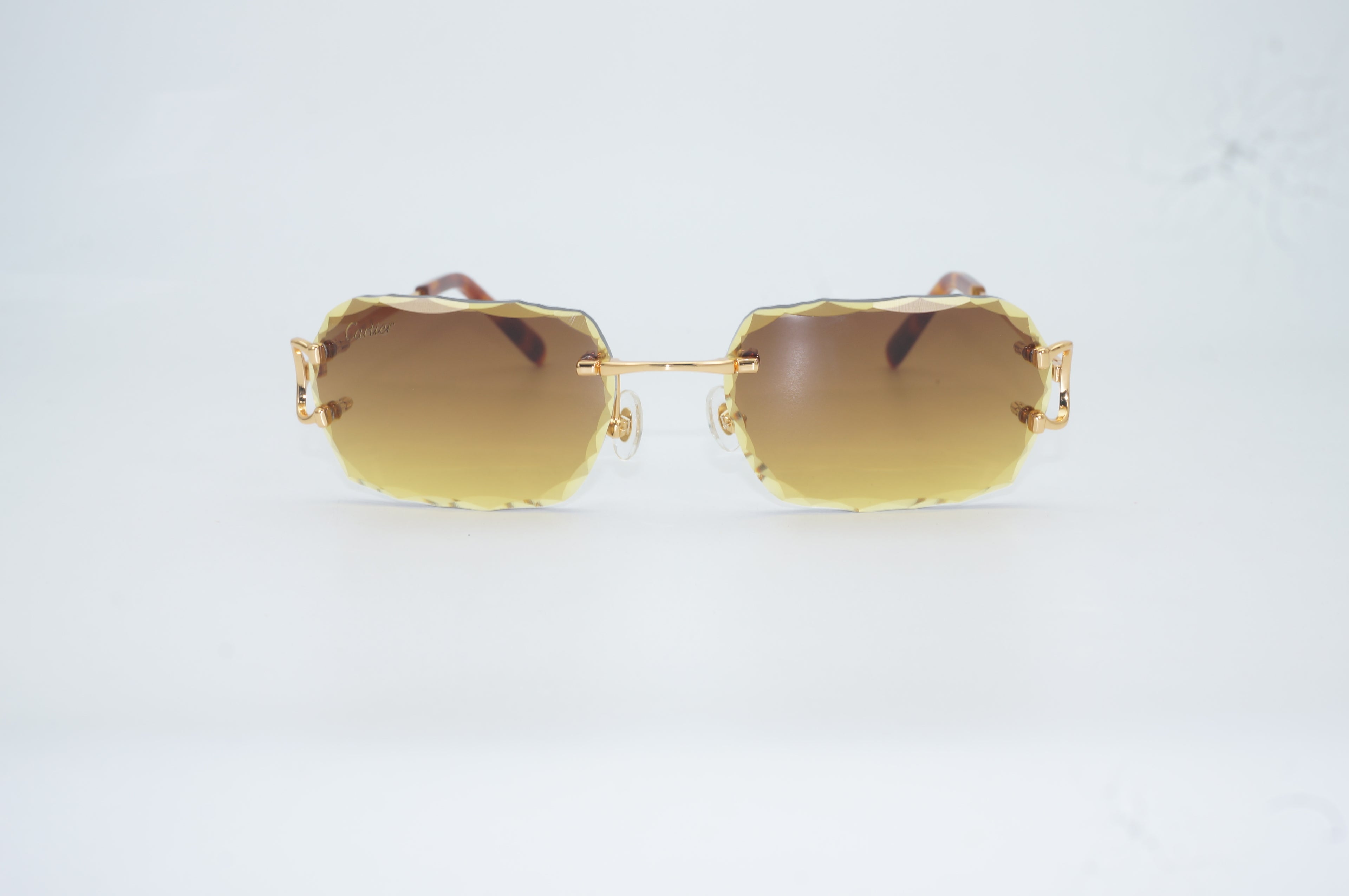Diamond cut lens sunglasses