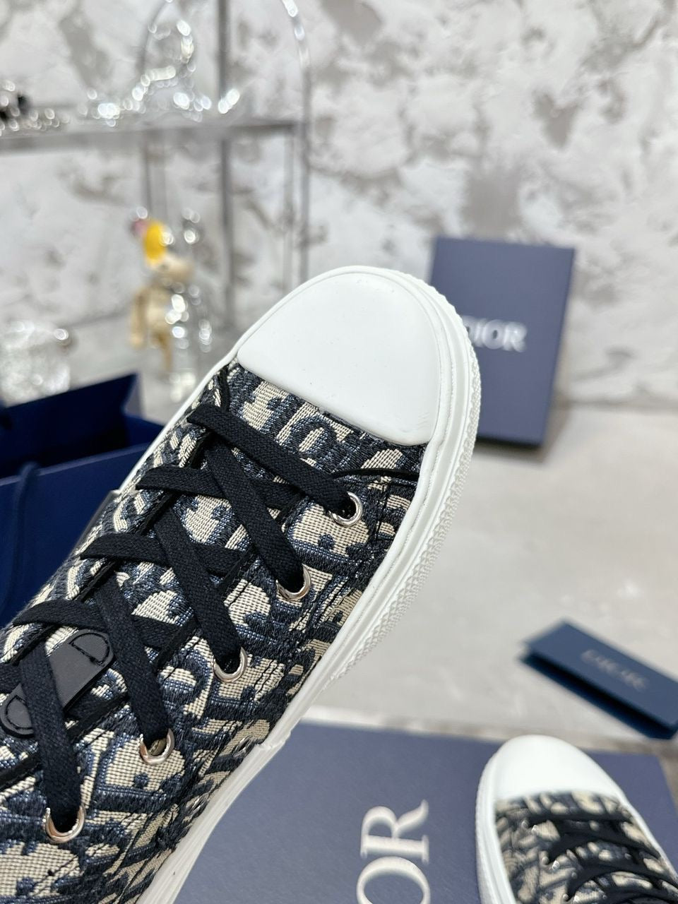 Unisex sneakers