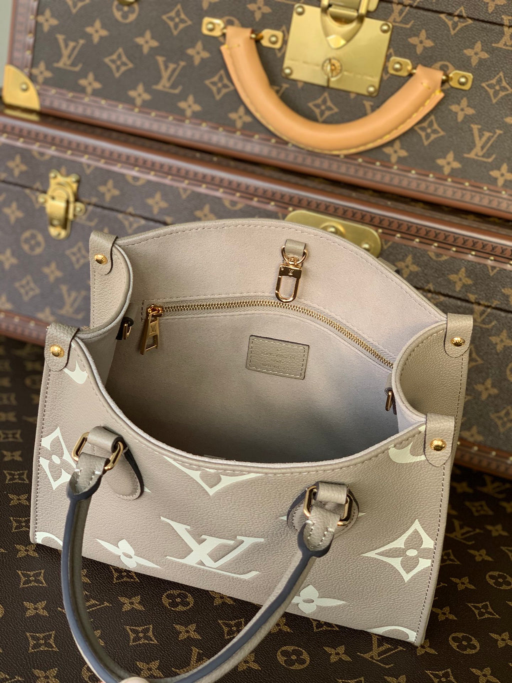 Women bag tote