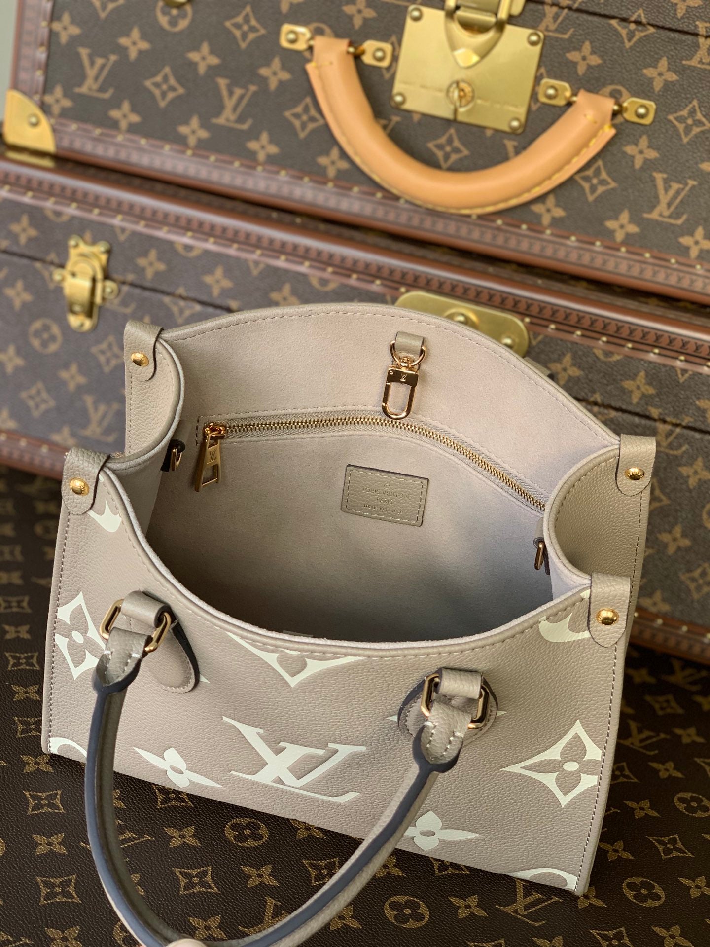 Women bag tote