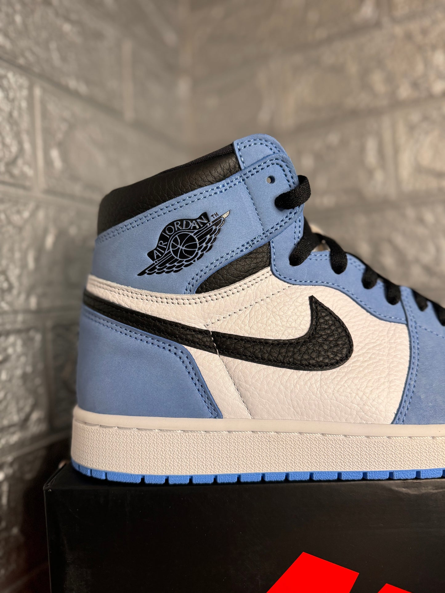 Unisex sneakers
