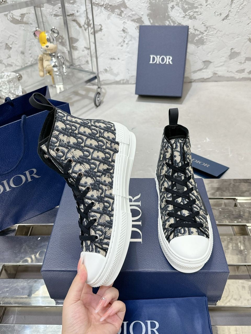 Unisex sneakers