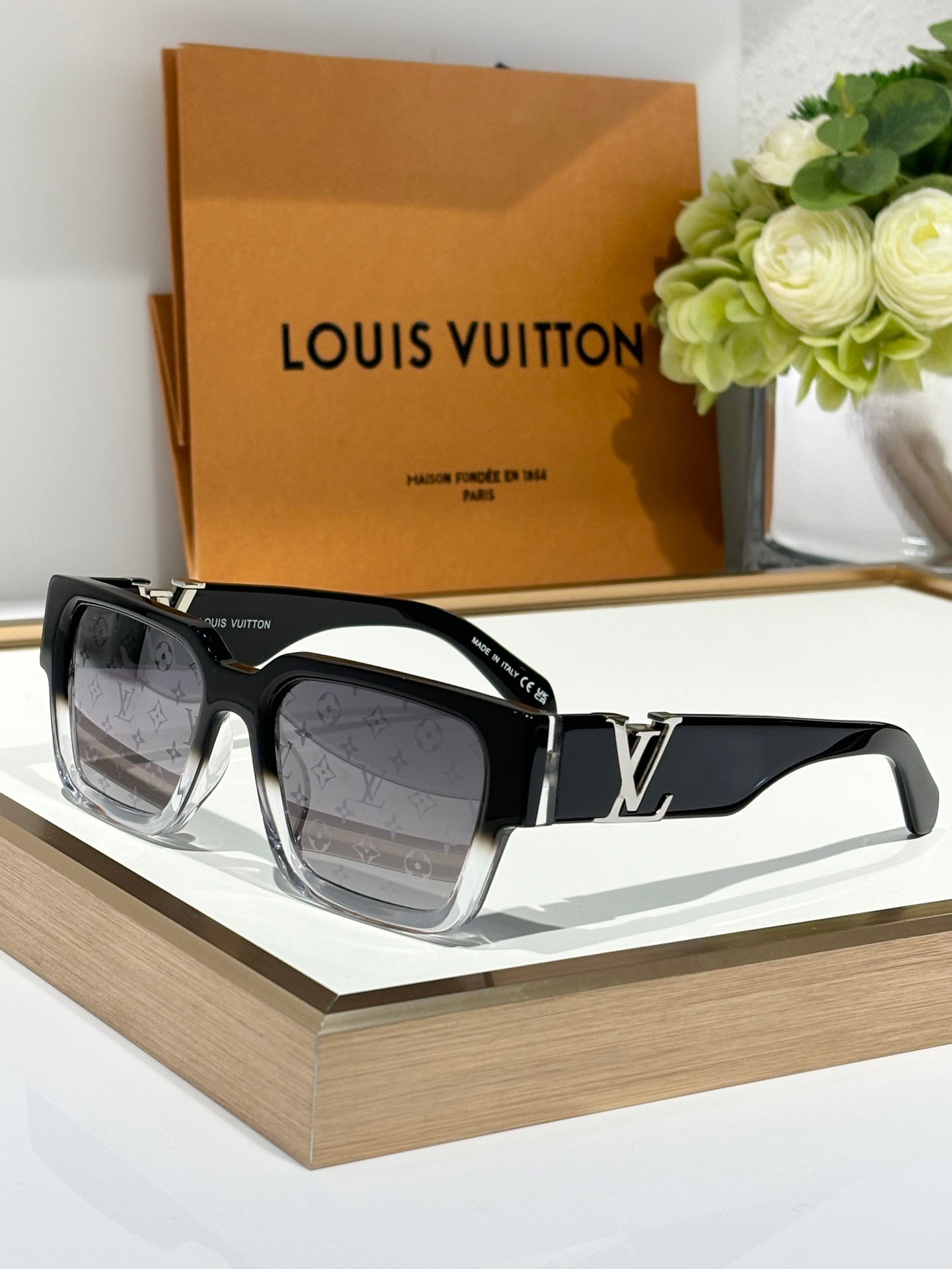 Sunglasses (6 Colors)