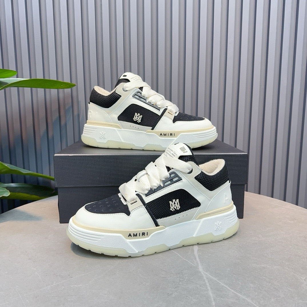 Unisex sneakers
