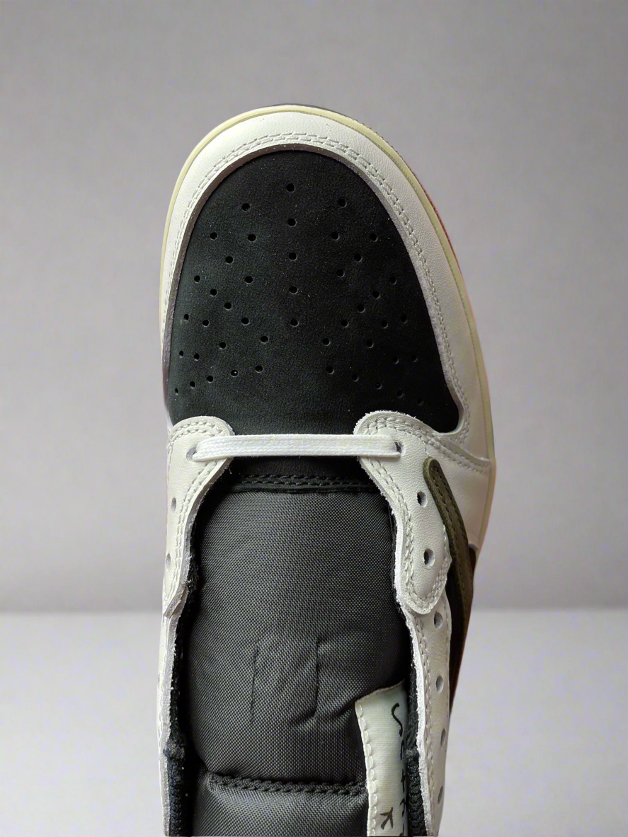 Unisex sneakers
