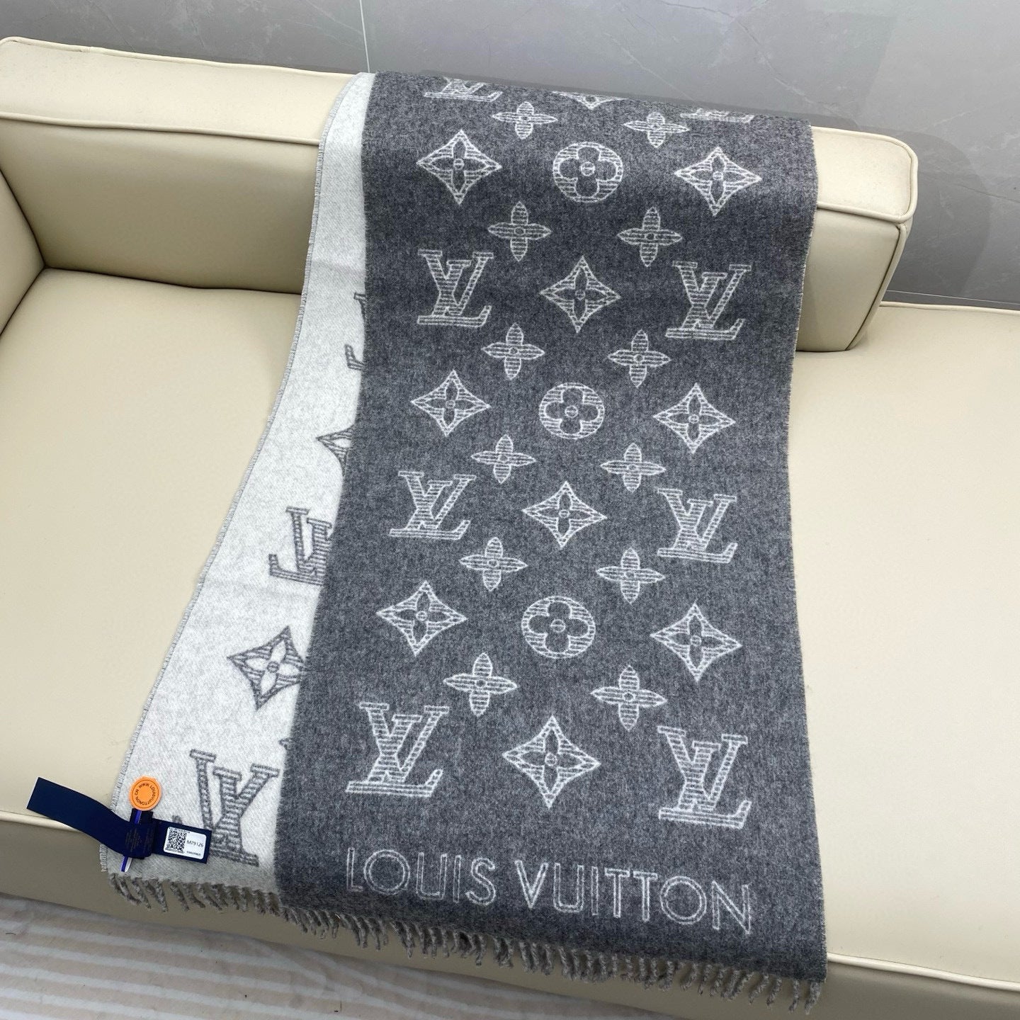 Unisex scarf