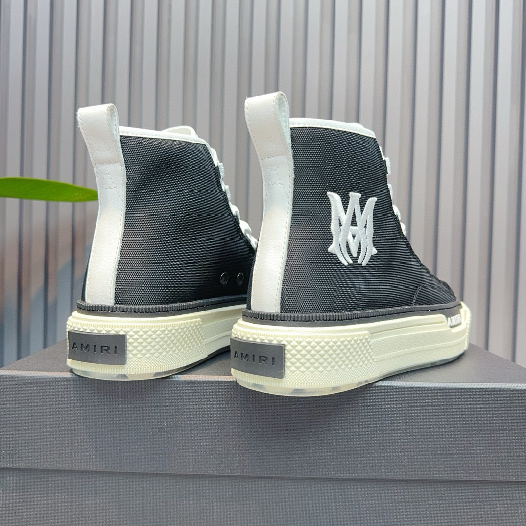 Unisex sneakers