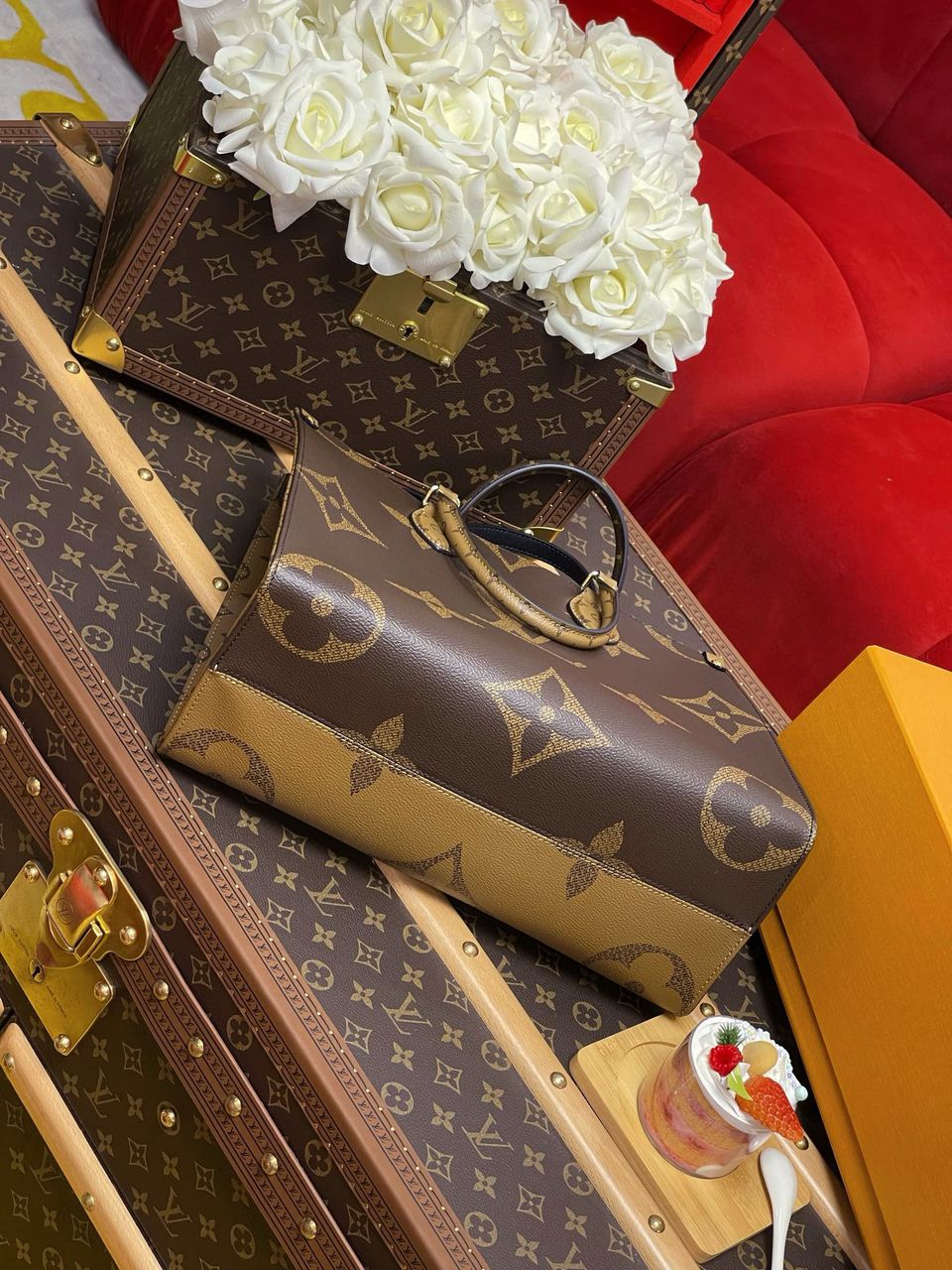 Women bag tote