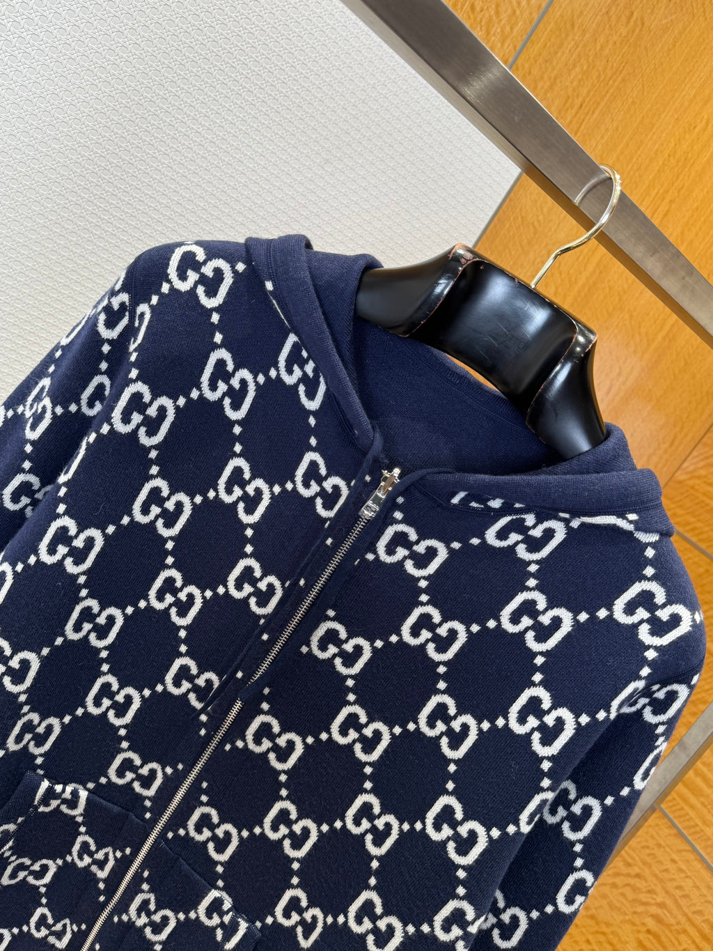 REVERSIBLE HOODIE