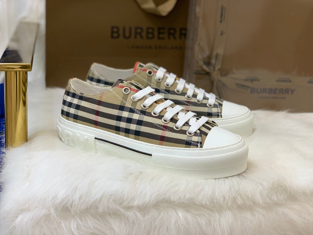 Unisex sneakers