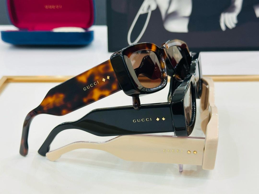 Women sunglasses