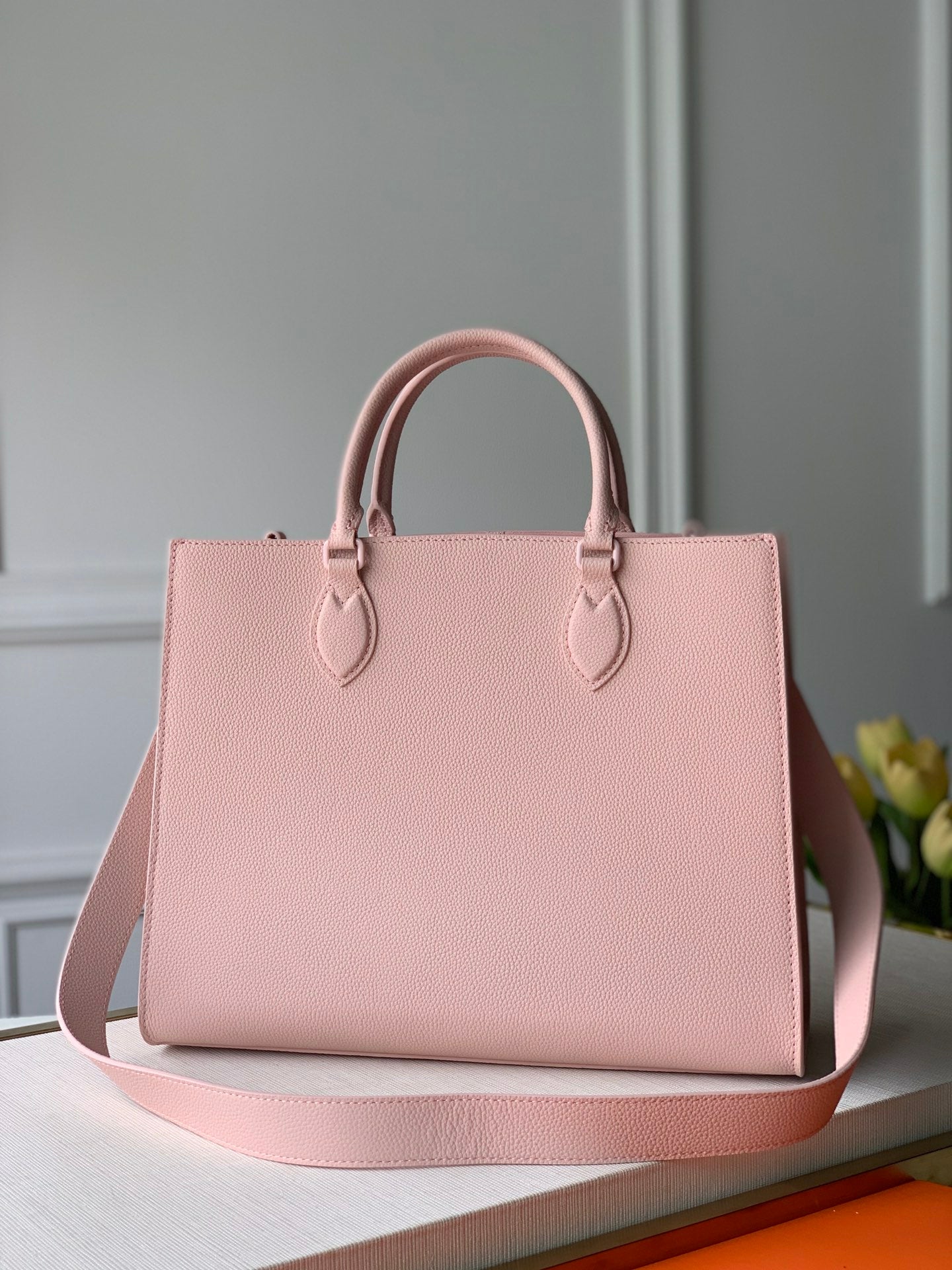 Women bag lockme tote