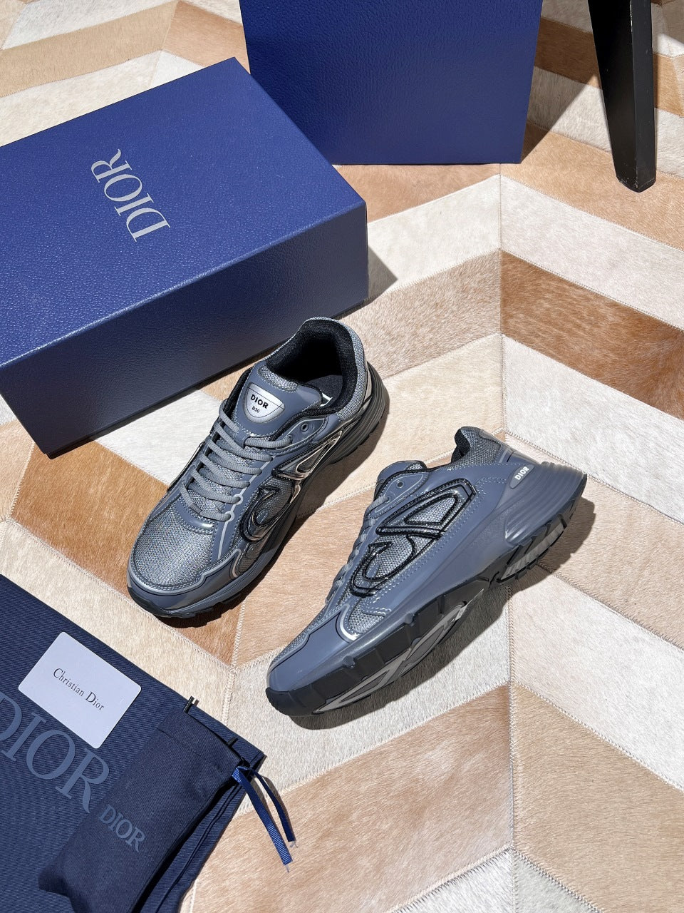 Unisex sneakers