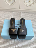 Women sandals