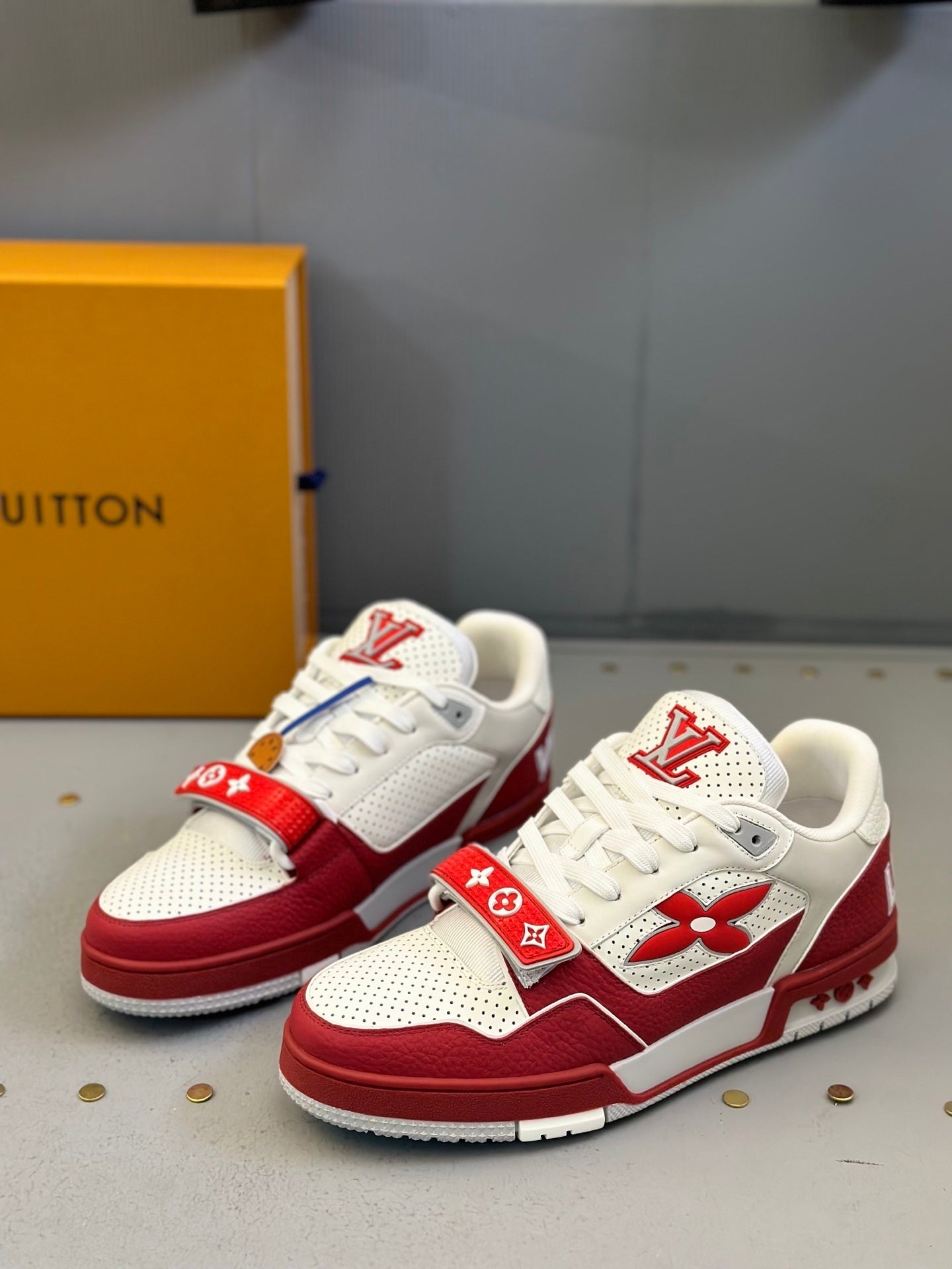 UNISEX SNEAKERS