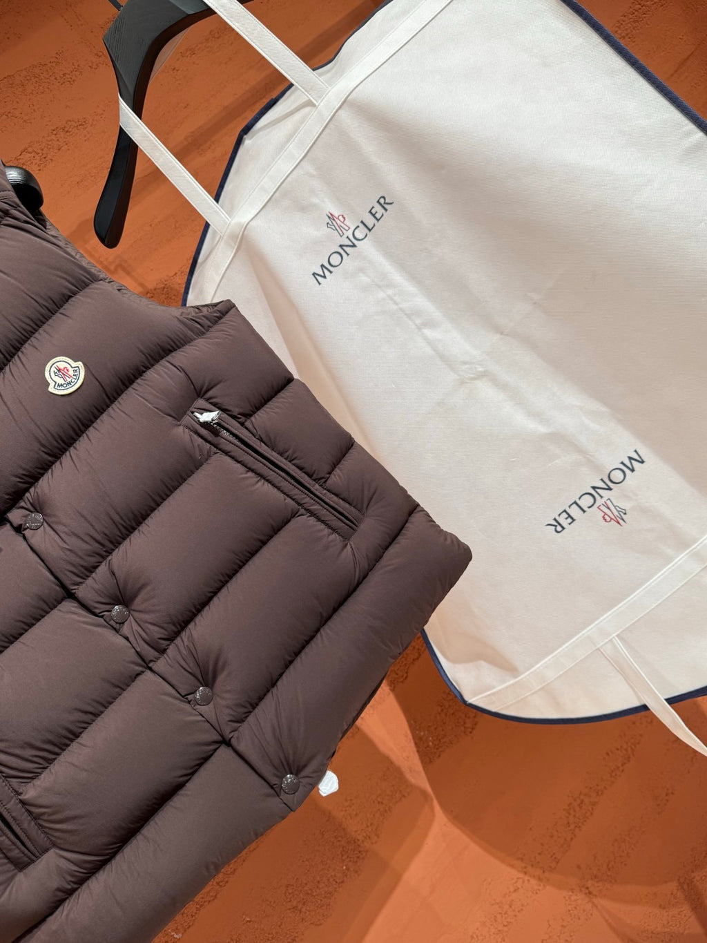 vest
