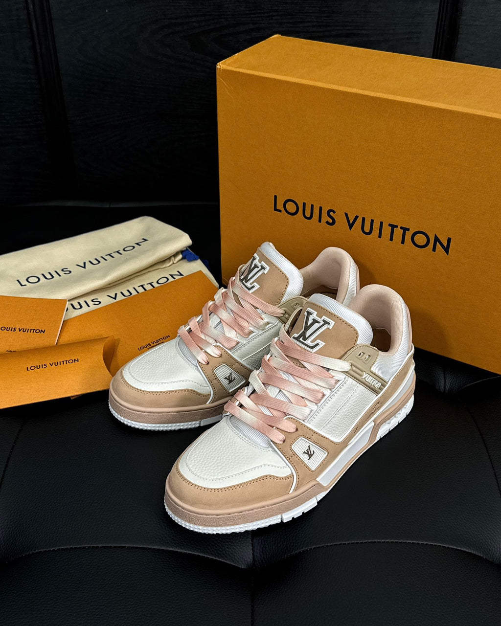 SNEAKERS