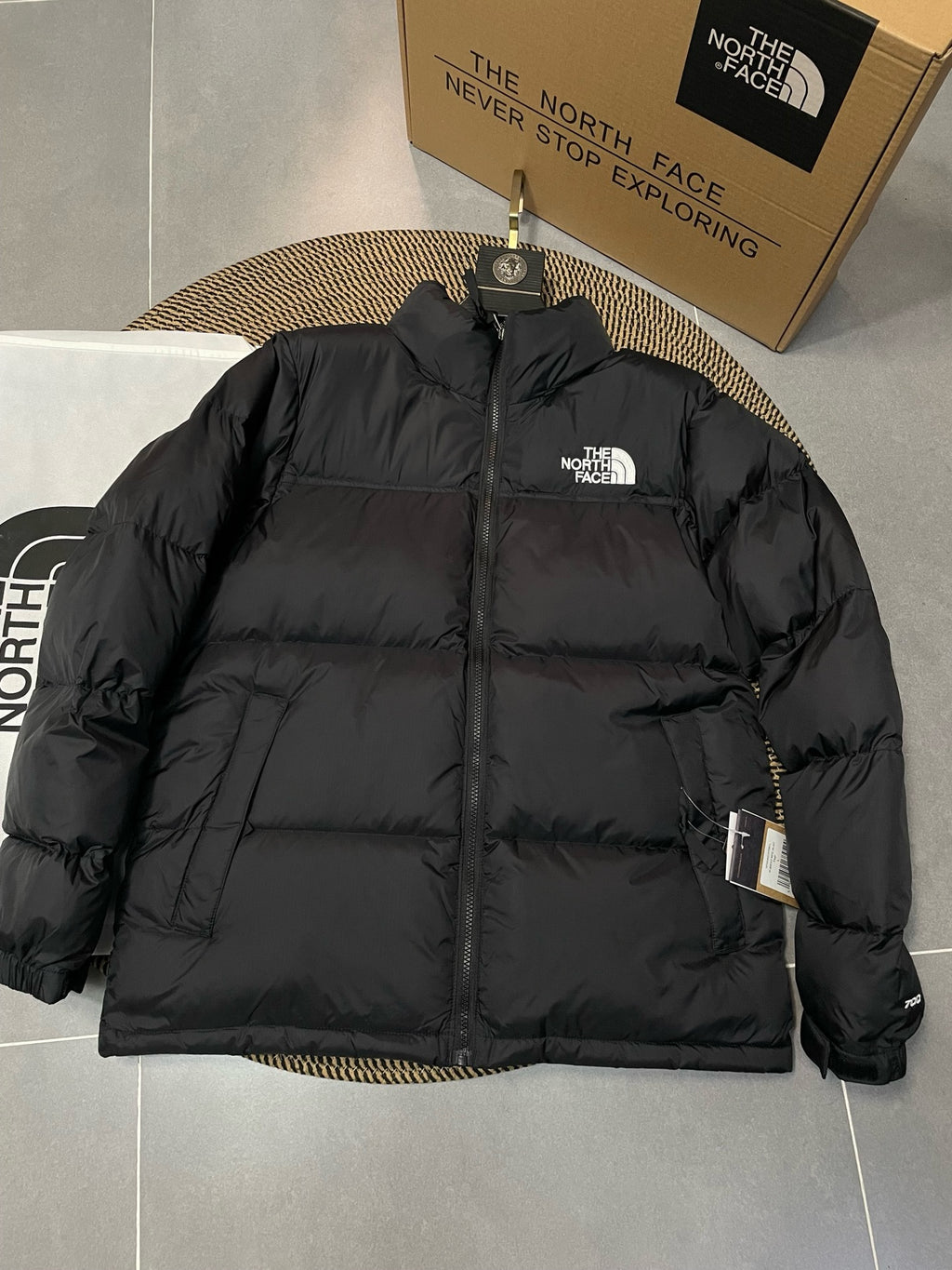 PUFFER JACKET