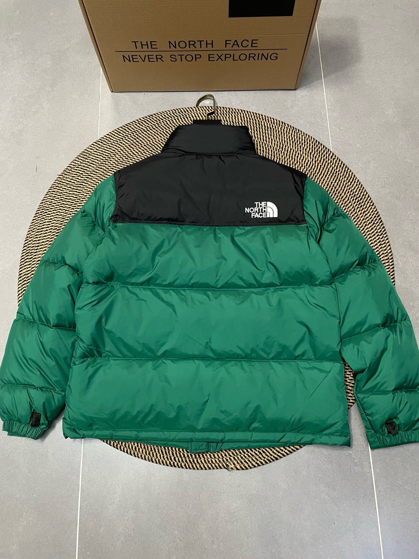 PUFFER JACKET