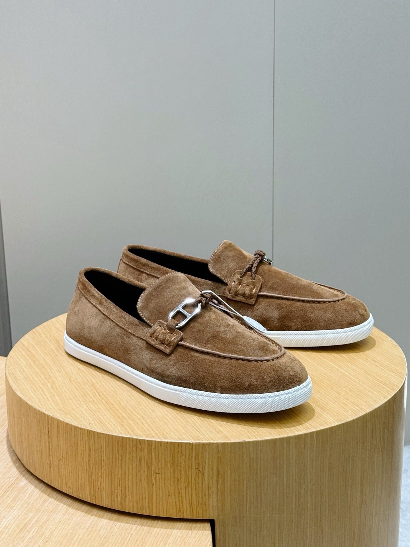 LOAFER
