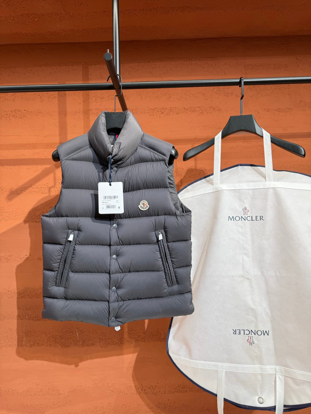 vest