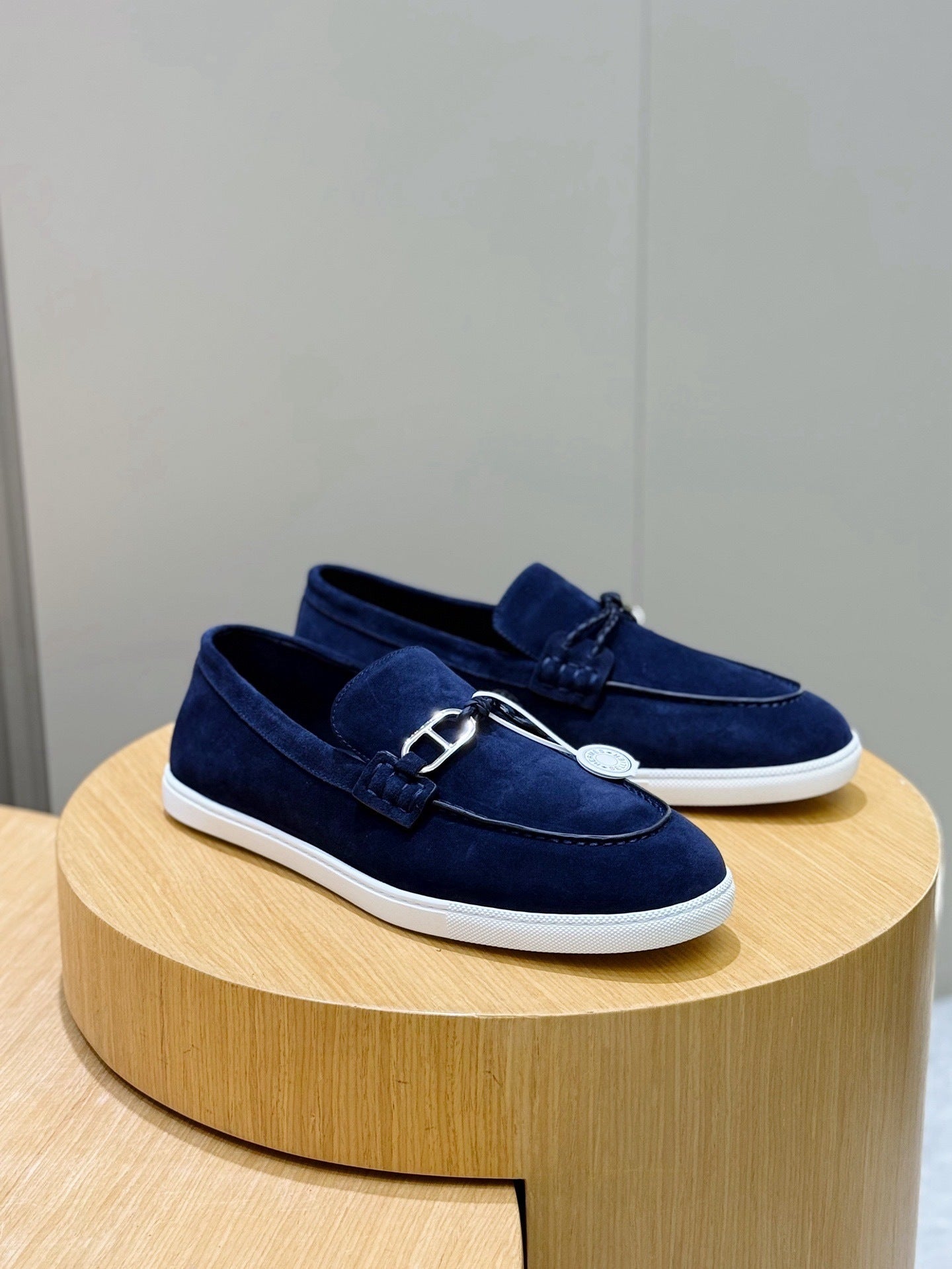 LOAFER