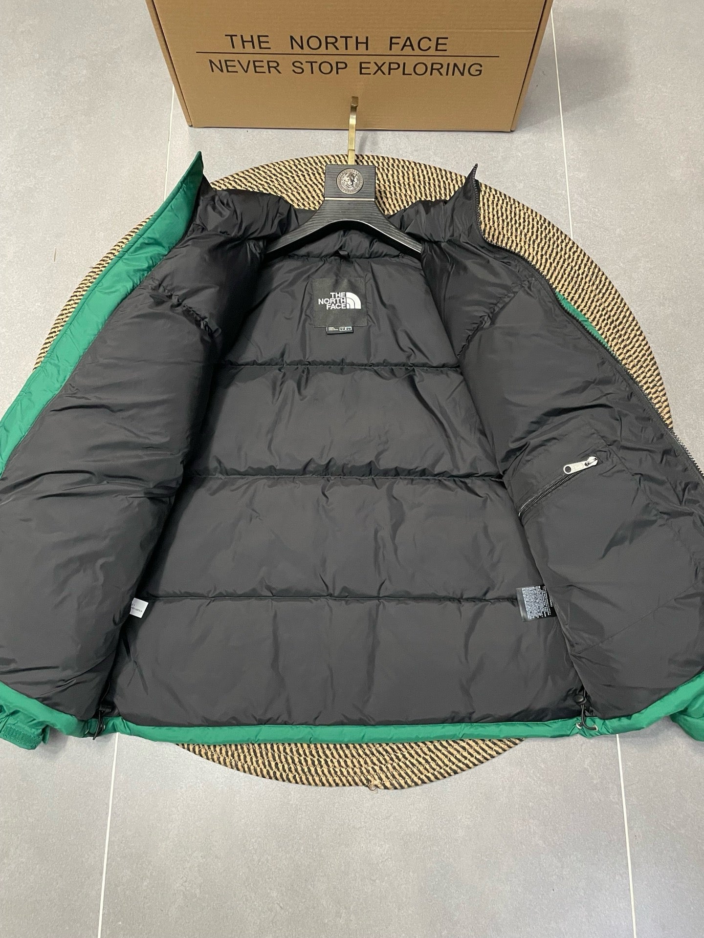 PUFFER JACKET